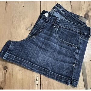 AMERICAN EAGLE Stretch Jean Shorts ~ Dark Rinse AEO
